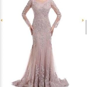 Romance Couture Elegant Lace Evening Gown